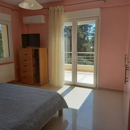וילה Mountain & Sea View House *