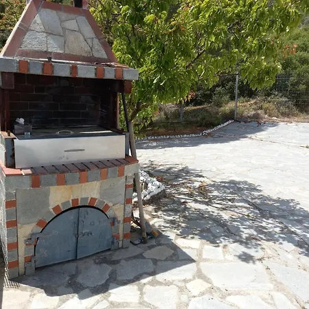 Mountain & Sea View House וילה